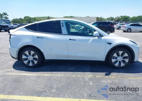 2022 Tesla Model Y Long Range Dual Motor All-Wheel Drive из США, поврежденный, VIN 7SAYGDEE5NF462205